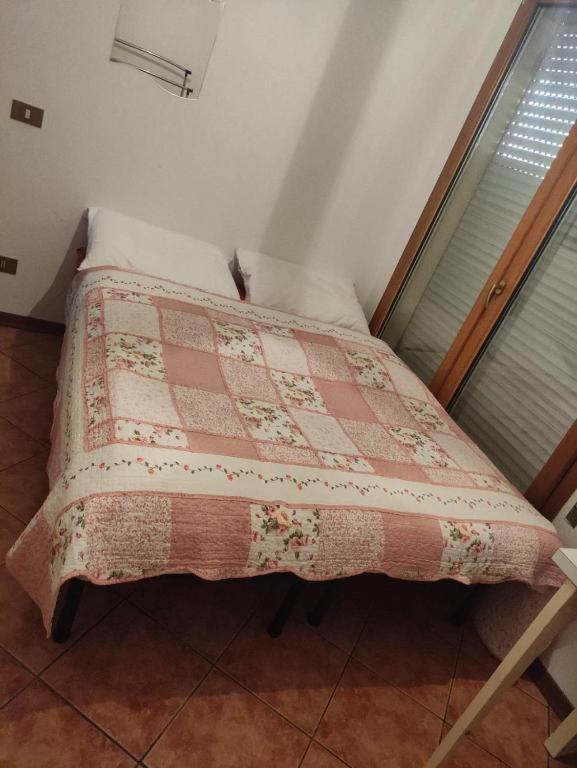 Linda'S Apparment Rooms Местре Екстериор снимка